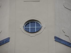 Neuanfertigung der Kirchenfenster in Steinbach - Denkmalgeschützte Fenster und Türen - Tischlerei Hellriegel