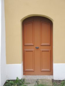 Neuanfertigung der Sakristeitür der Kirche Dittmannsdorf - Denkmalgeschützte Fenster und Türen - Tischlerei Hellriegel